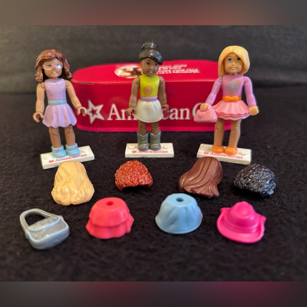 American Girl MEGABLOK Mini Figure Dolls 2.5 inches tall Lot Of 3 + Accessories